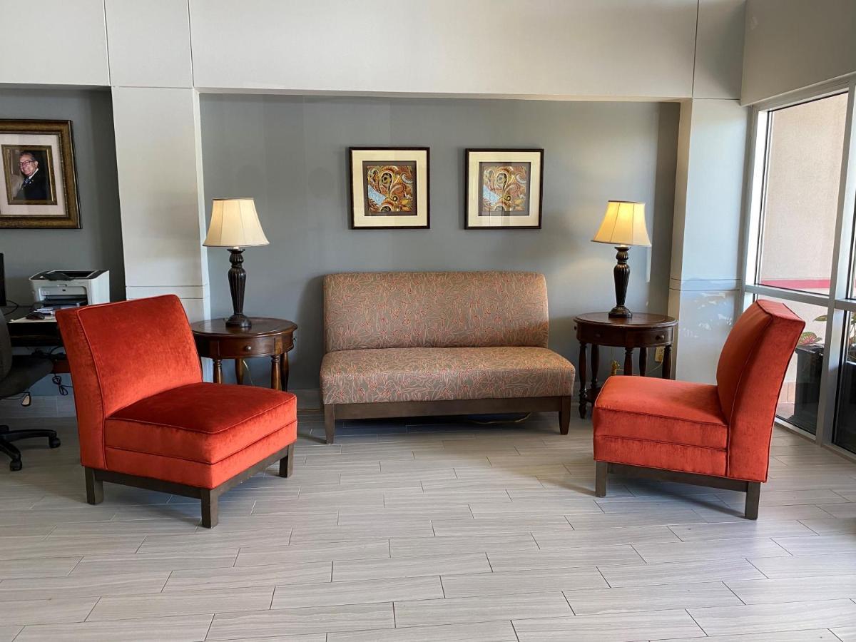 Hotel Ramada By Wyndham Luling Exterior foto
